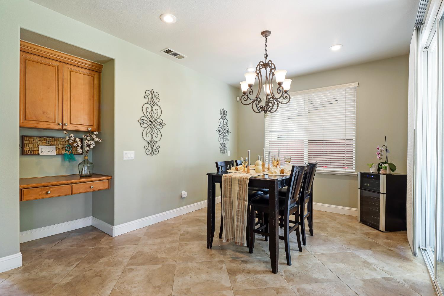 Detail Gallery Image 23 of 66 For 2535 Lynch Way, Lodi,  CA 95242 - 4 Beds | 3 Baths