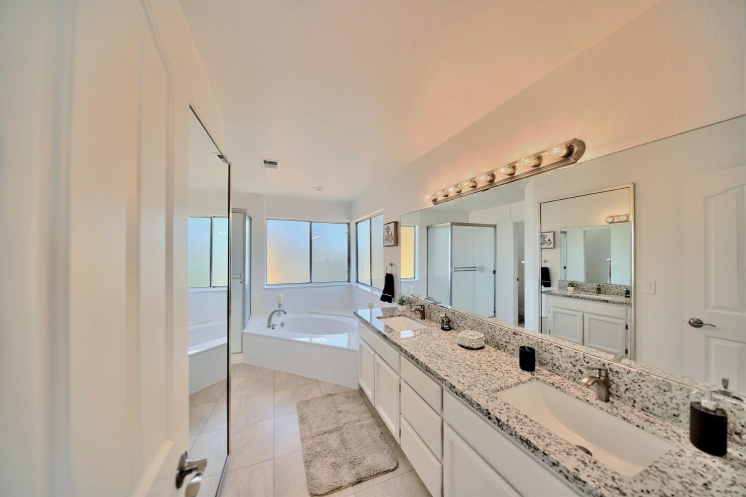 Detail Gallery Image 48 of 79 For 1841 Summertime Dr, Tracy,  CA 95376 - 5 Beds | 3 Baths