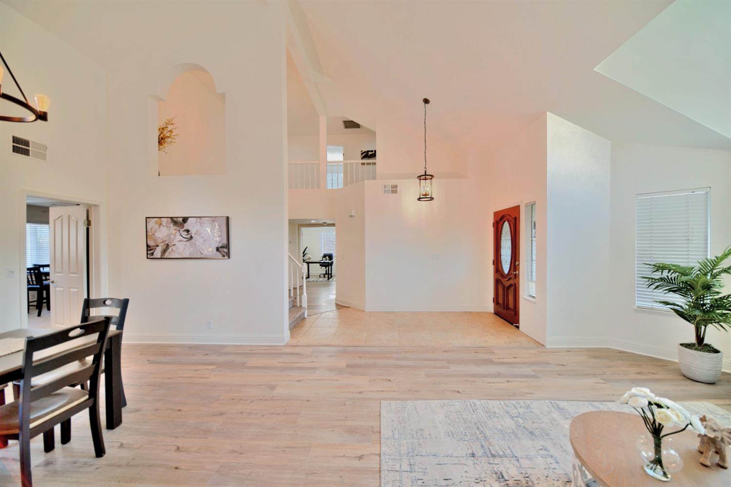Detail Gallery Image 13 of 79 For 1841 Summertime Dr, Tracy,  CA 95376 - 5 Beds | 3 Baths