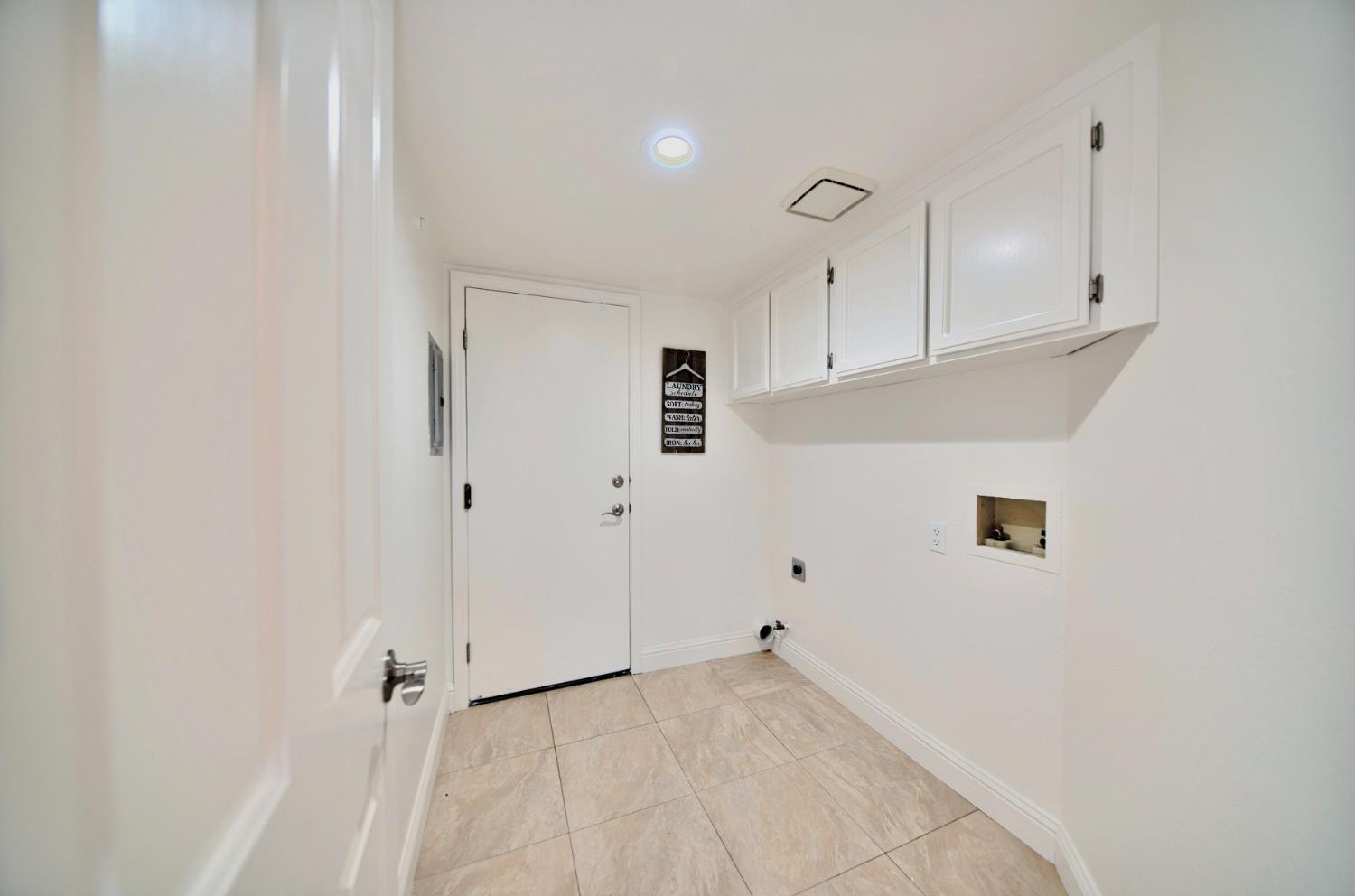 Detail Gallery Image 36 of 79 For 1841 Summertime Dr, Tracy,  CA 95376 - 5 Beds | 3 Baths