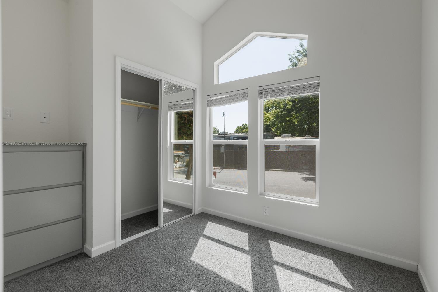 Detail Gallery Image 6 of 10 For 5878 Garlic Farms Dr 153, Gilroy,  CA 95020 - 2 Beds | 1 Baths