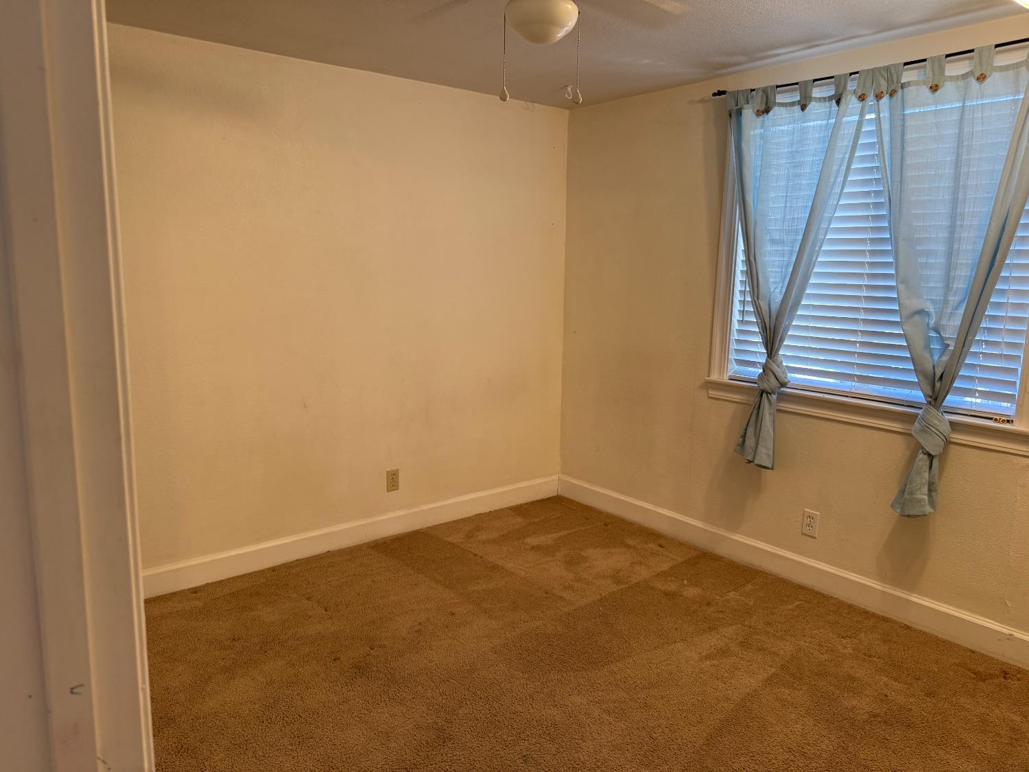 Detail Gallery Image 17 of 23 For 812 Taylor St, Winters,  CA 95694 - 3 Beds | 2 Baths