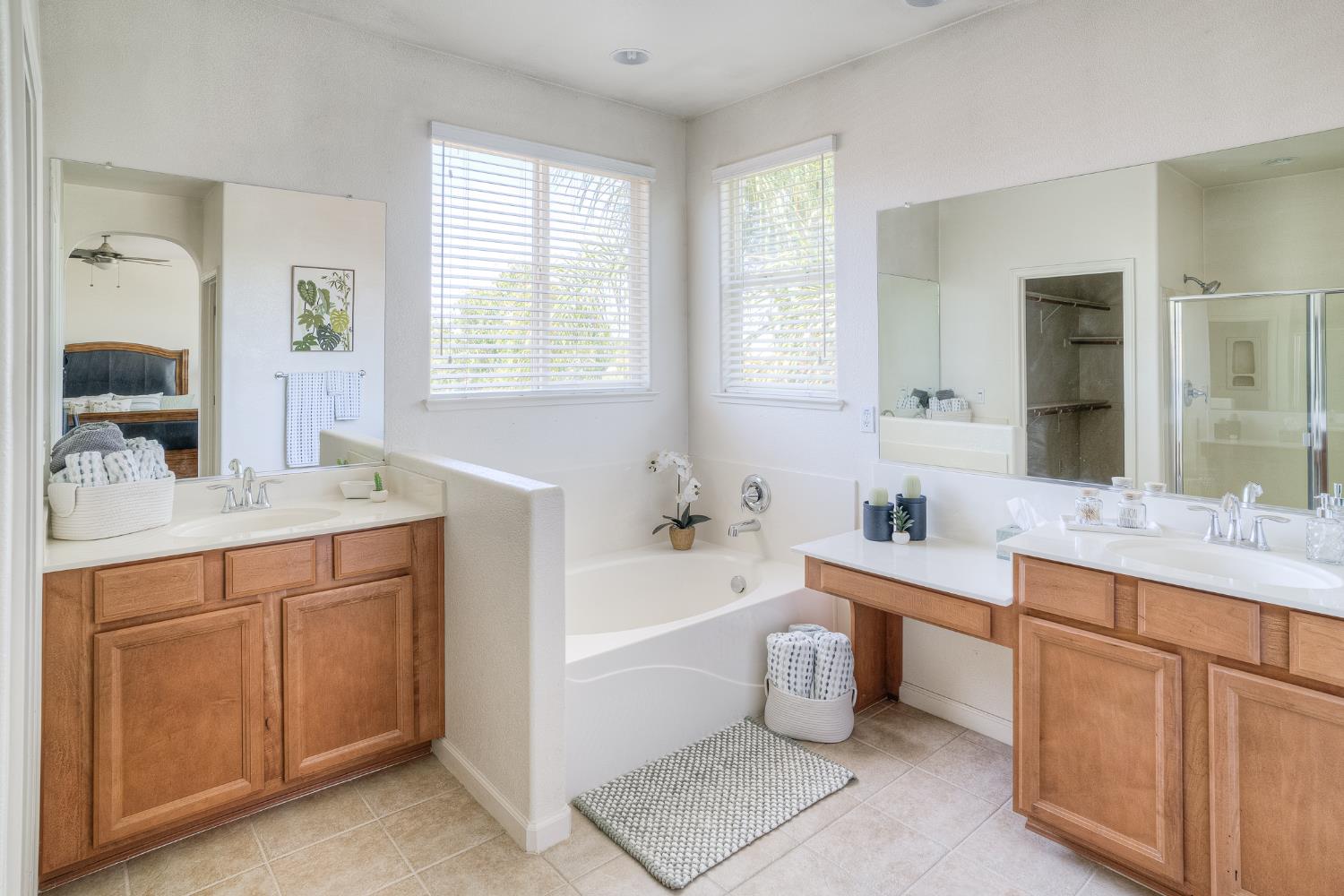 Detail Gallery Image 37 of 71 For 1032 William St, Arbuckle,  CA 95912 - 4 Beds | 3 Baths
