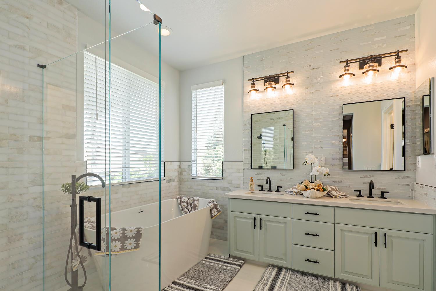 Detail Gallery Image 35 of 66 For 2535 Lynch Way, Lodi,  CA 95242 - 4 Beds | 3 Baths
