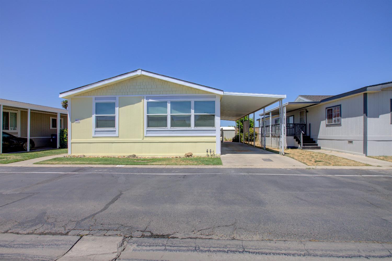 Detail Gallery Image 1 of 51 For 6450 N Winton Way 98, Winton,  CA 95388 - 3 Beds | 2 Baths