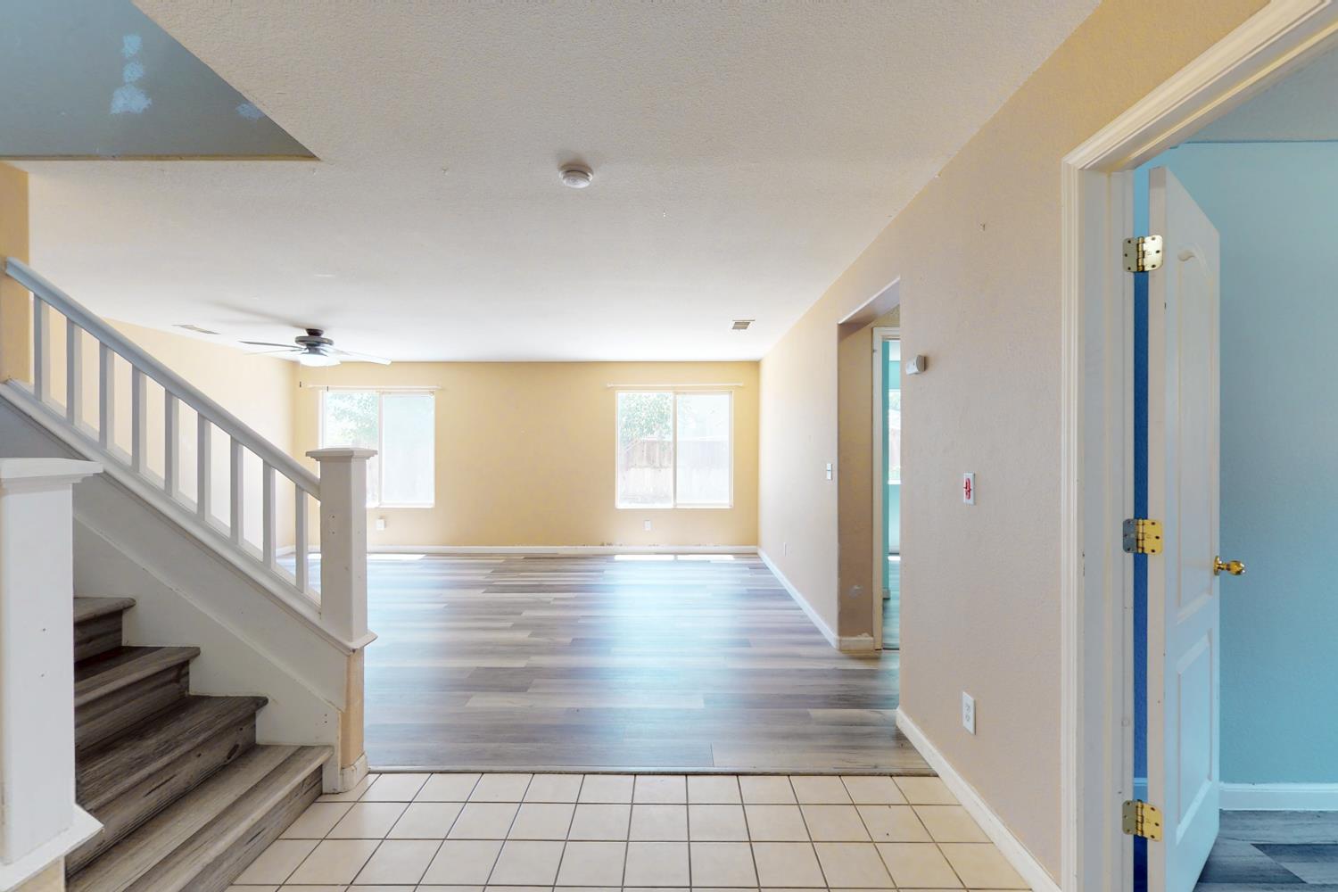 Detail Gallery Image 4 of 52 For 3266 Baker Way, Live Oak,  CA 95953 - 6 Beds | 3 Baths