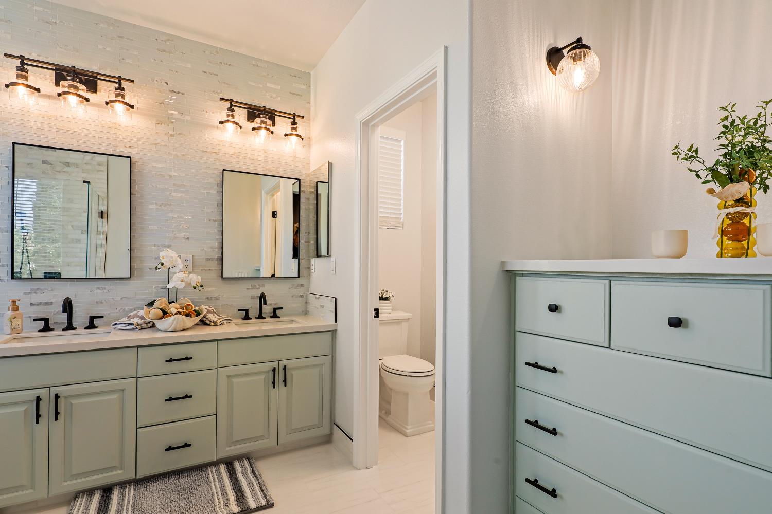 Detail Gallery Image 37 of 66 For 2535 Lynch Way, Lodi,  CA 95242 - 4 Beds | 3 Baths