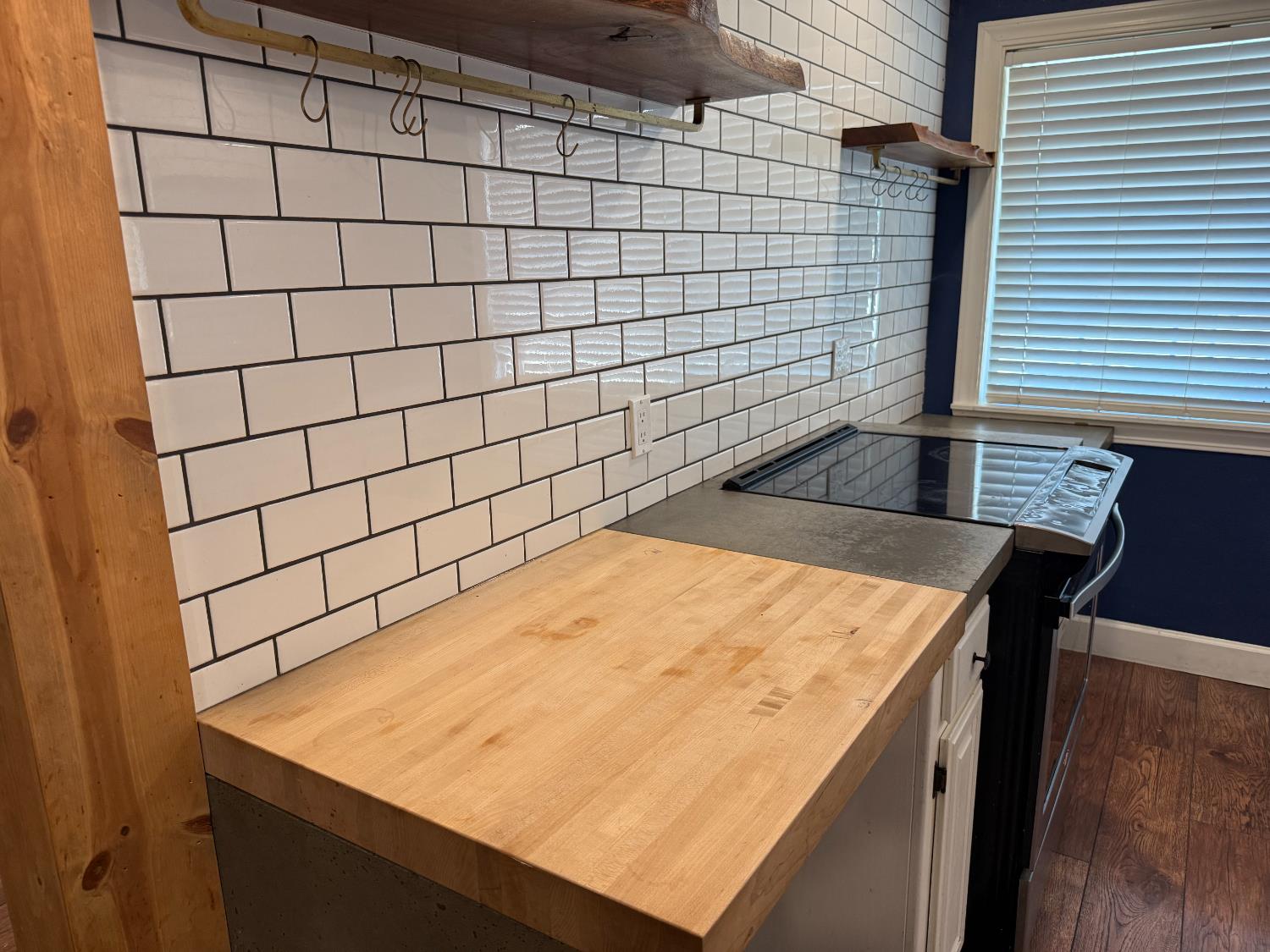 Detail Gallery Image 9 of 23 For 812 Taylor St, Winters,  CA 95694 - 3 Beds | 2 Baths