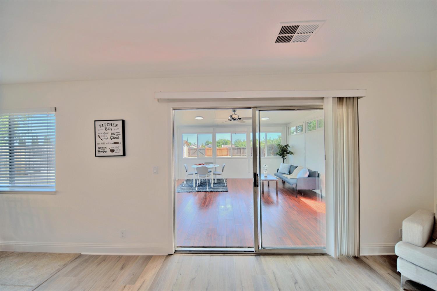 Detail Gallery Image 23 of 79 For 1841 Summertime Dr, Tracy,  CA 95376 - 5 Beds | 3 Baths
