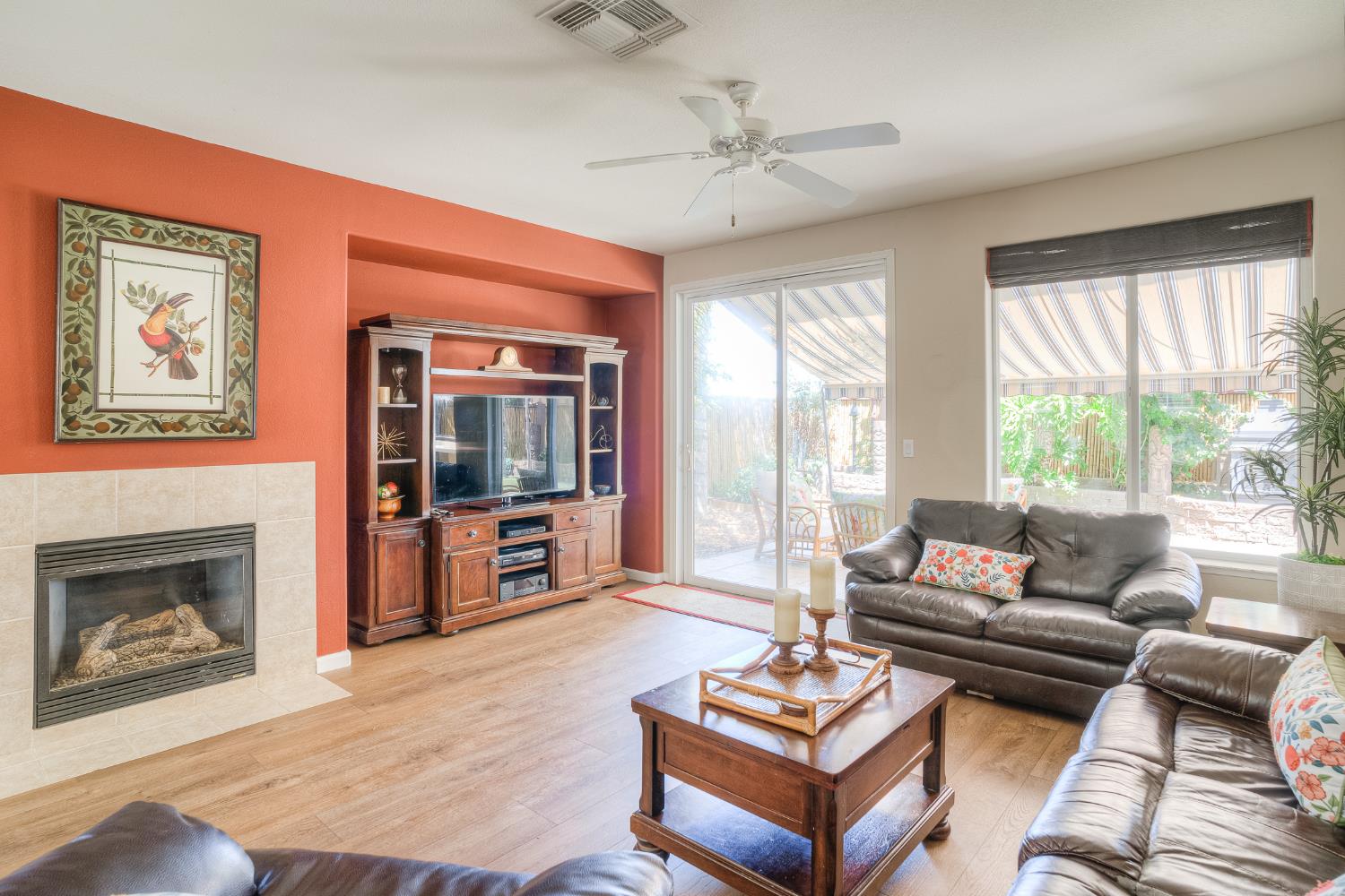 Detail Gallery Image 12 of 71 For 1032 William St, Arbuckle,  CA 95912 - 4 Beds | 3 Baths