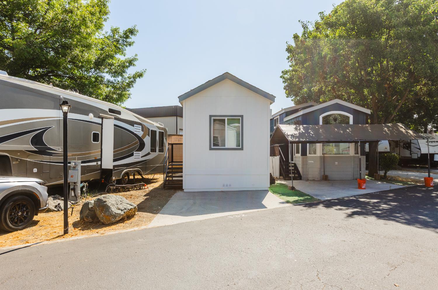 Detail Gallery Image 2 of 14 For 5878 Garlic Farms Dr 132, Gilroy,  CA 95020 - 1 Beds | 1 Baths