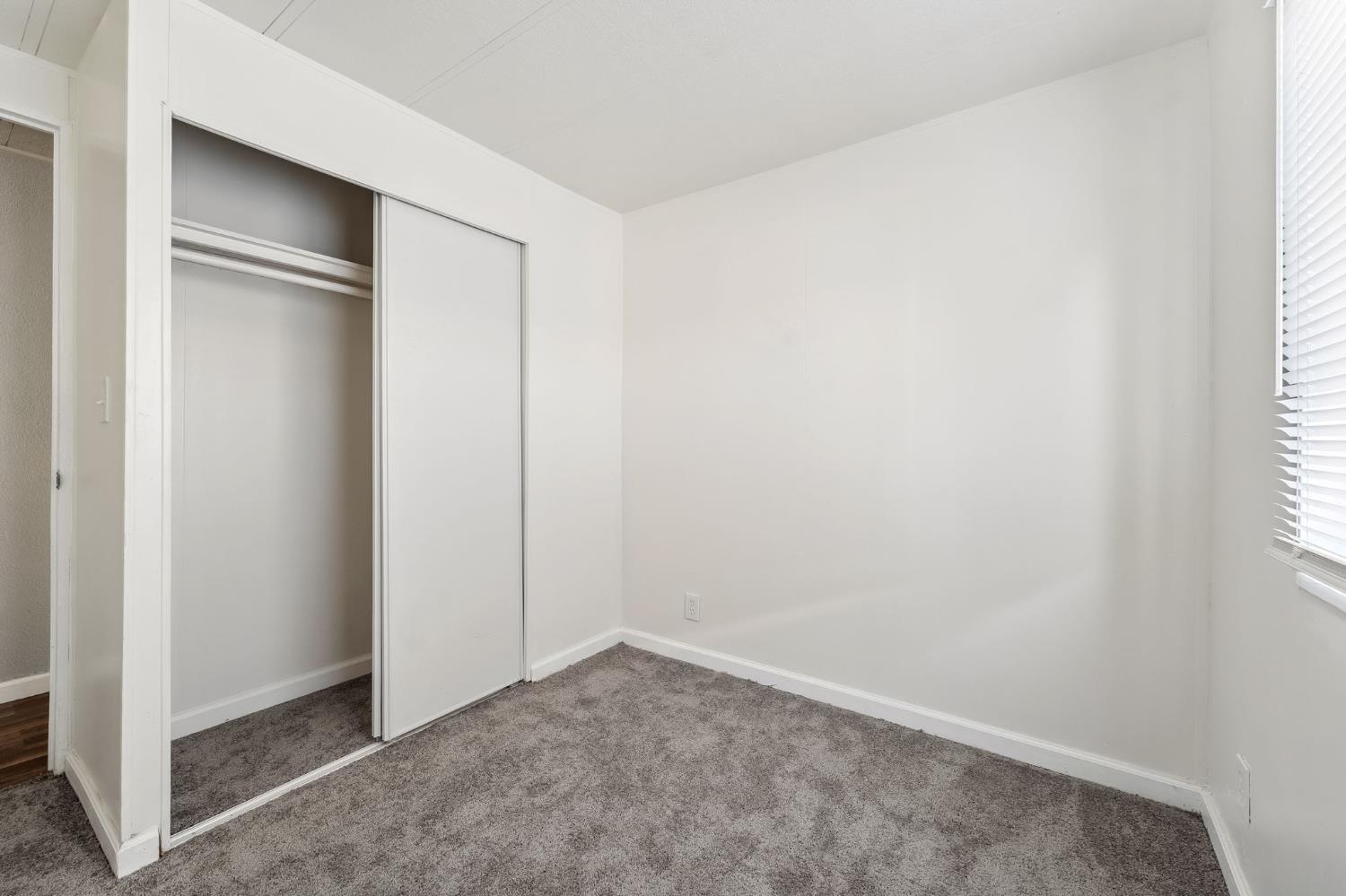 Detail Gallery Image 10 of 16 For 3557 Mobile Way, Sacramento,  CA 95834 - 2 Beds | 1 Baths