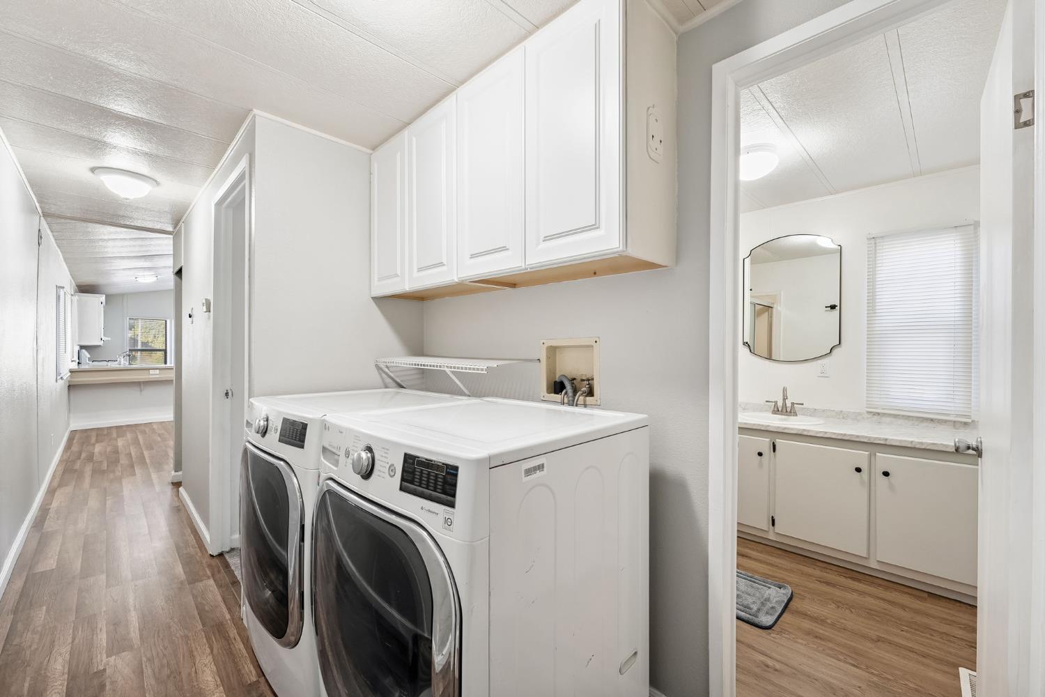 Detail Gallery Image 14 of 16 For 3557 Mobile Way, Sacramento,  CA 95834 - 2 Beds | 1 Baths