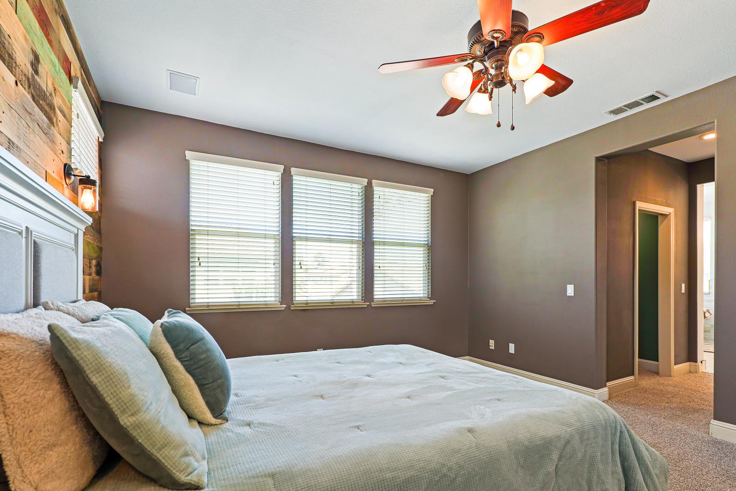 Detail Gallery Image 34 of 66 For 2535 Lynch Way, Lodi,  CA 95242 - 4 Beds | 3 Baths