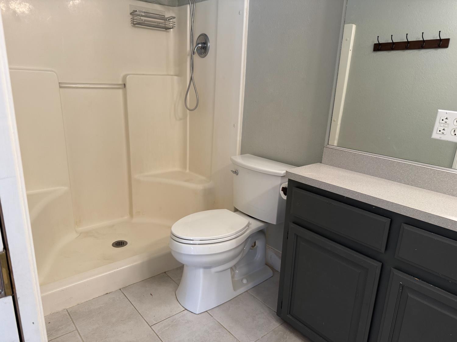 Detail Gallery Image 20 of 23 For 812 Taylor St, Winters,  CA 95694 - 3 Beds | 2 Baths
