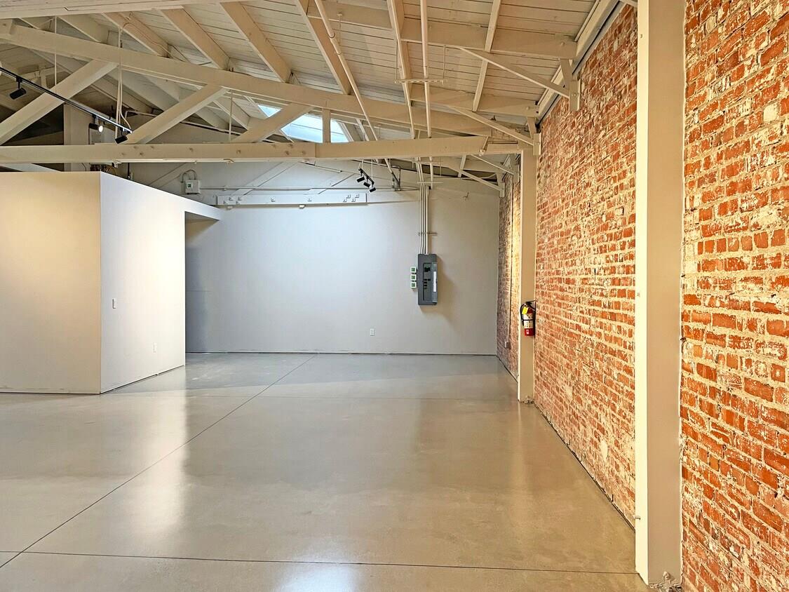 Detail Gallery Image 6 of 11 For 3527 Fruitvale Ave a,B,  Oakland,  CA 94602 - – Beds | – Baths