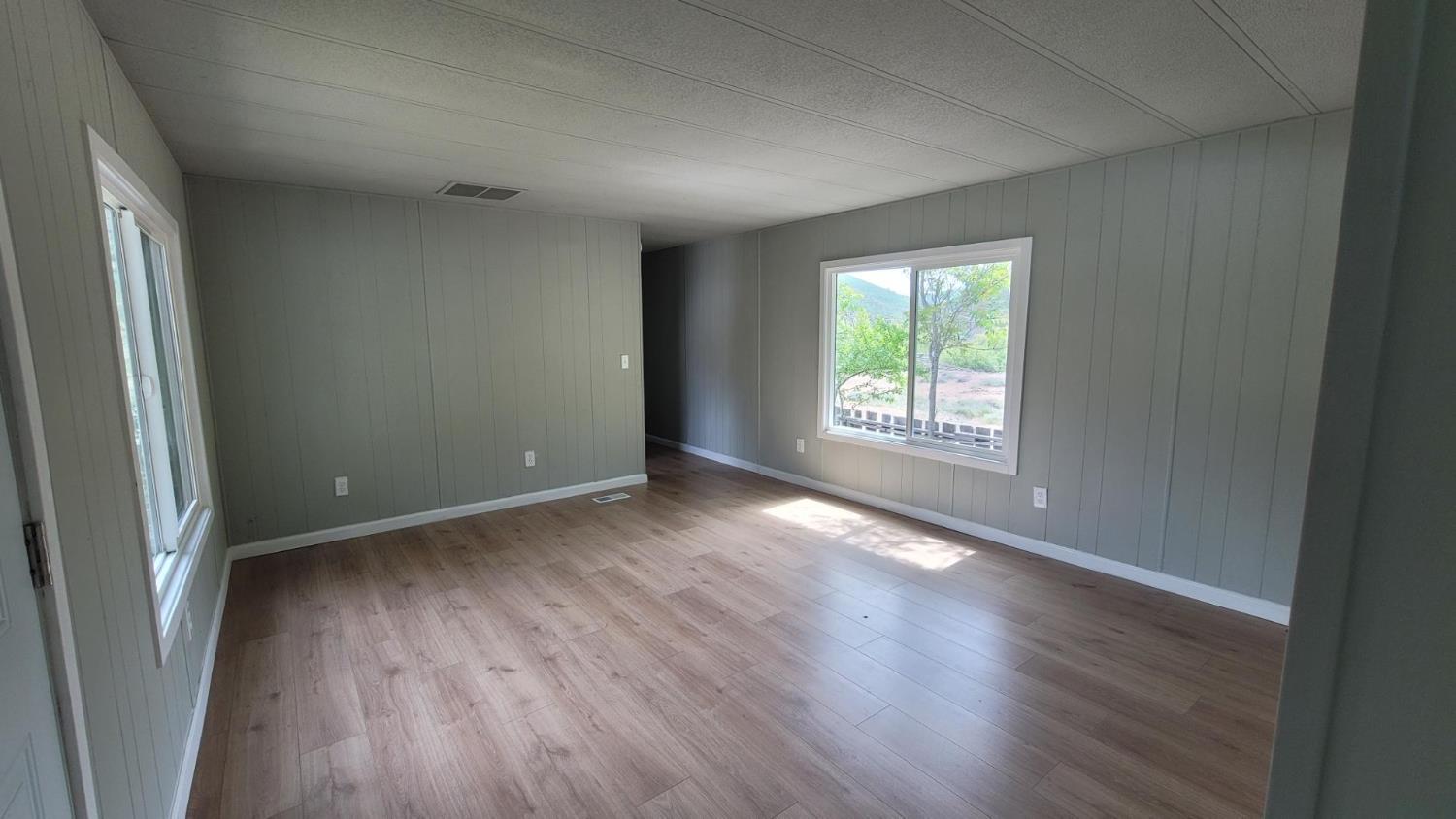 Detail Gallery Image 5 of 10 For 13905 Trinity Mountain Rd 85, French Gulch,  CA 96033 - 2 Beds | 1 Baths