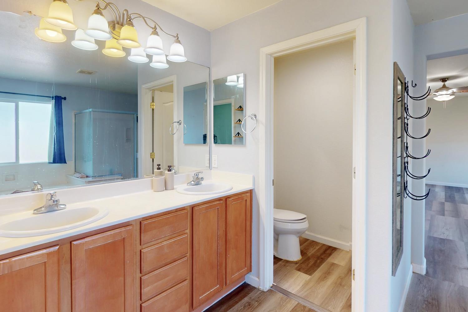 Detail Gallery Image 24 of 52 For 3266 Baker Way, Live Oak,  CA 95953 - 6 Beds | 3 Baths