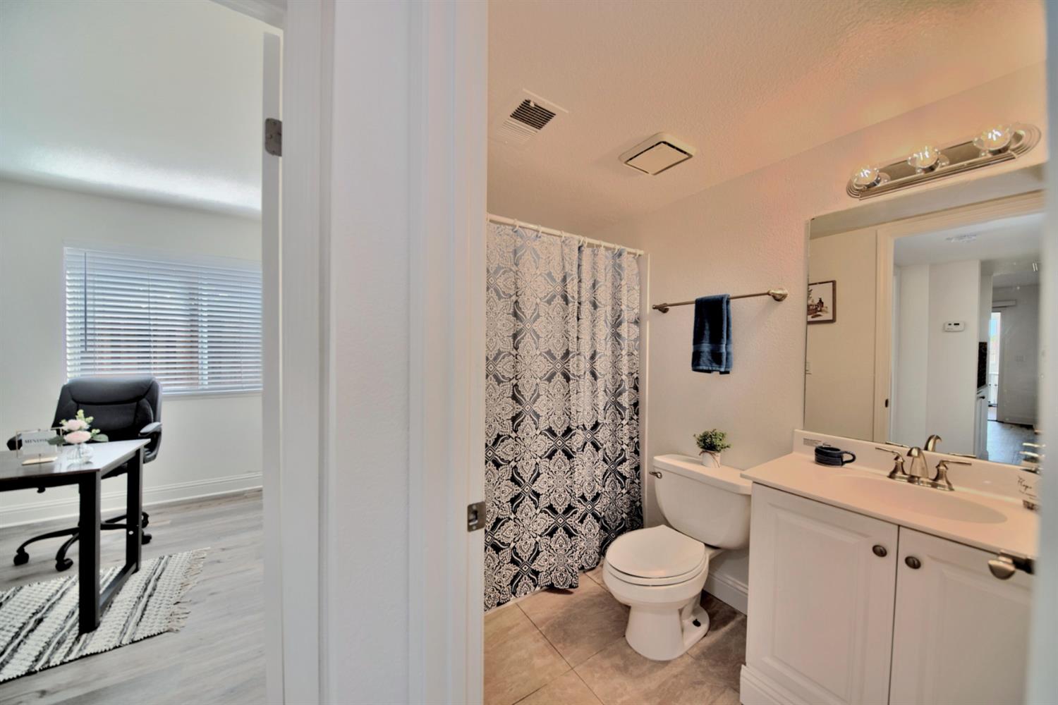 Detail Gallery Image 34 of 79 For 1841 Summertime Dr, Tracy,  CA 95376 - 5 Beds | 3 Baths