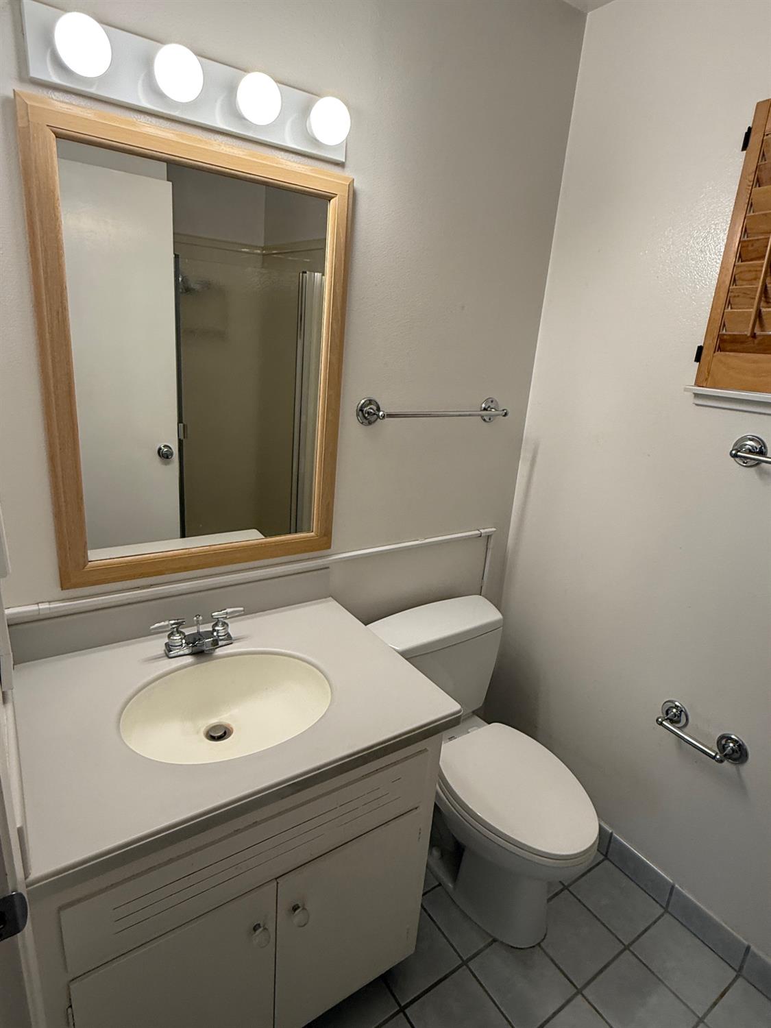 Detail Gallery Image 24 of 52 For 8216 Rensselaer Way, Sacramento,  CA 95826 - 3 Beds | 2 Baths