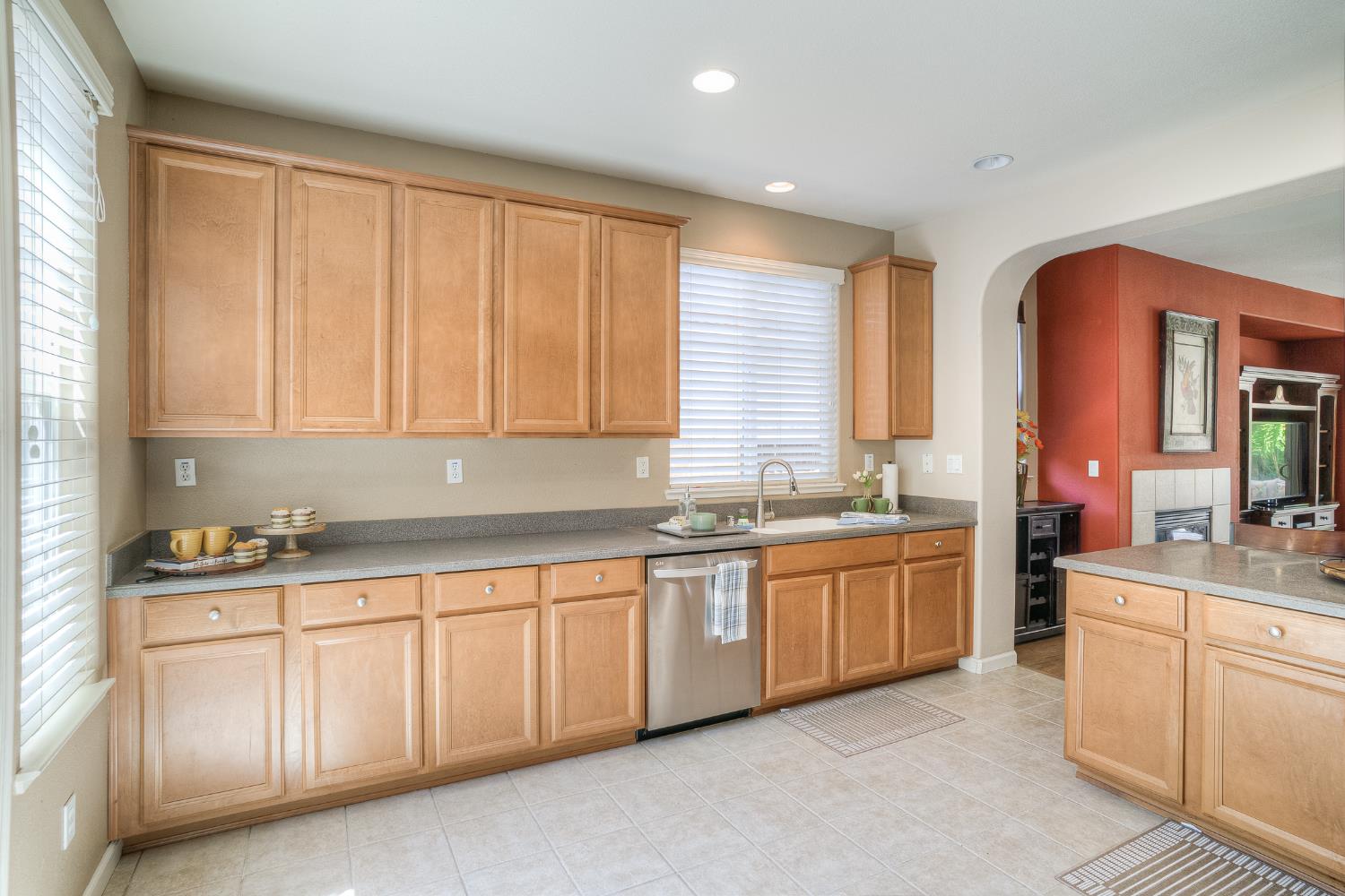 Detail Gallery Image 20 of 71 For 1032 William St, Arbuckle,  CA 95912 - 4 Beds | 3 Baths