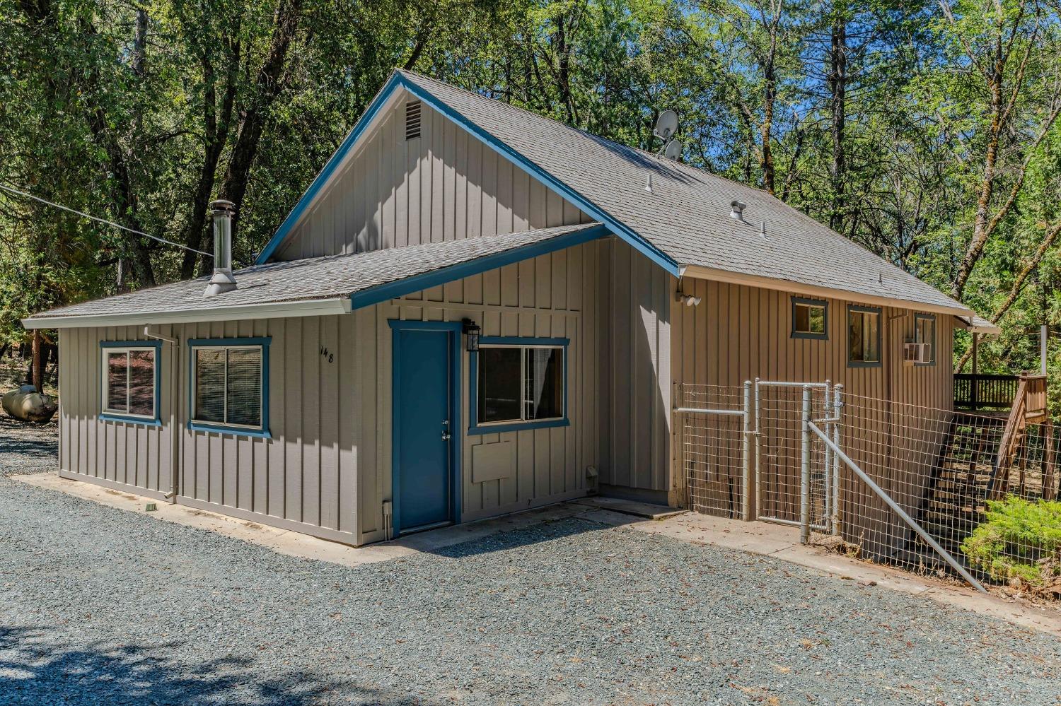 Detail Gallery Image 4 of 72 For 148 Sandy Gulch Ln, West Point,  CA 95255 - 4 Beds | 2 Baths