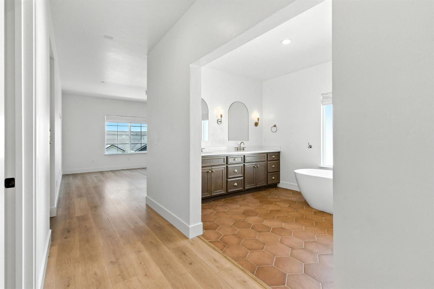 Detail Gallery Image 36 of 73 For 2328 Paramount Ln, Manteca,  CA 95337 - 4 Beds | 3/1 Baths