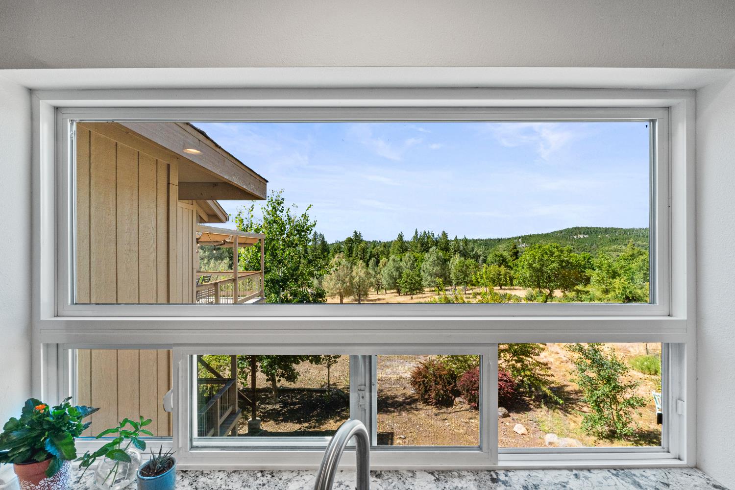 Detail Gallery Image 18 of 74 For 207 Snowberry Ct, Murphys,  CA 95247 - 4 Beds | 3 Baths