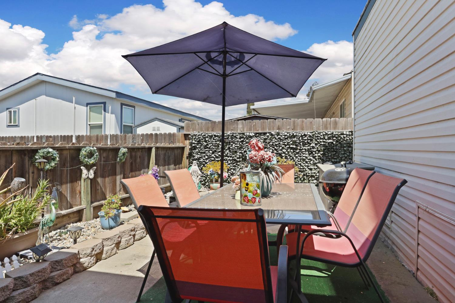 Detail Gallery Image 8 of 31 For 1830 E East Yosemite, Manteca,  CA 95336 - 3 Beds | 2 Baths