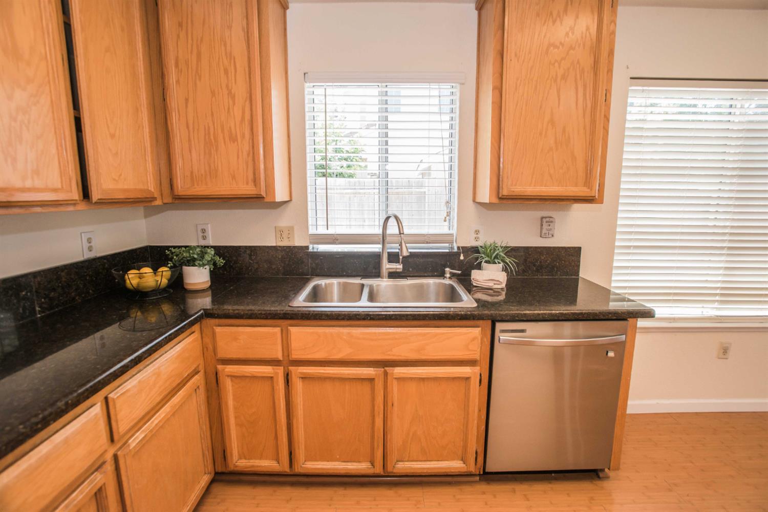 Detail Gallery Image 21 of 47 For 1172 Park Valley Way, Galt,  CA 95632 - 4 Beds | 2 Baths