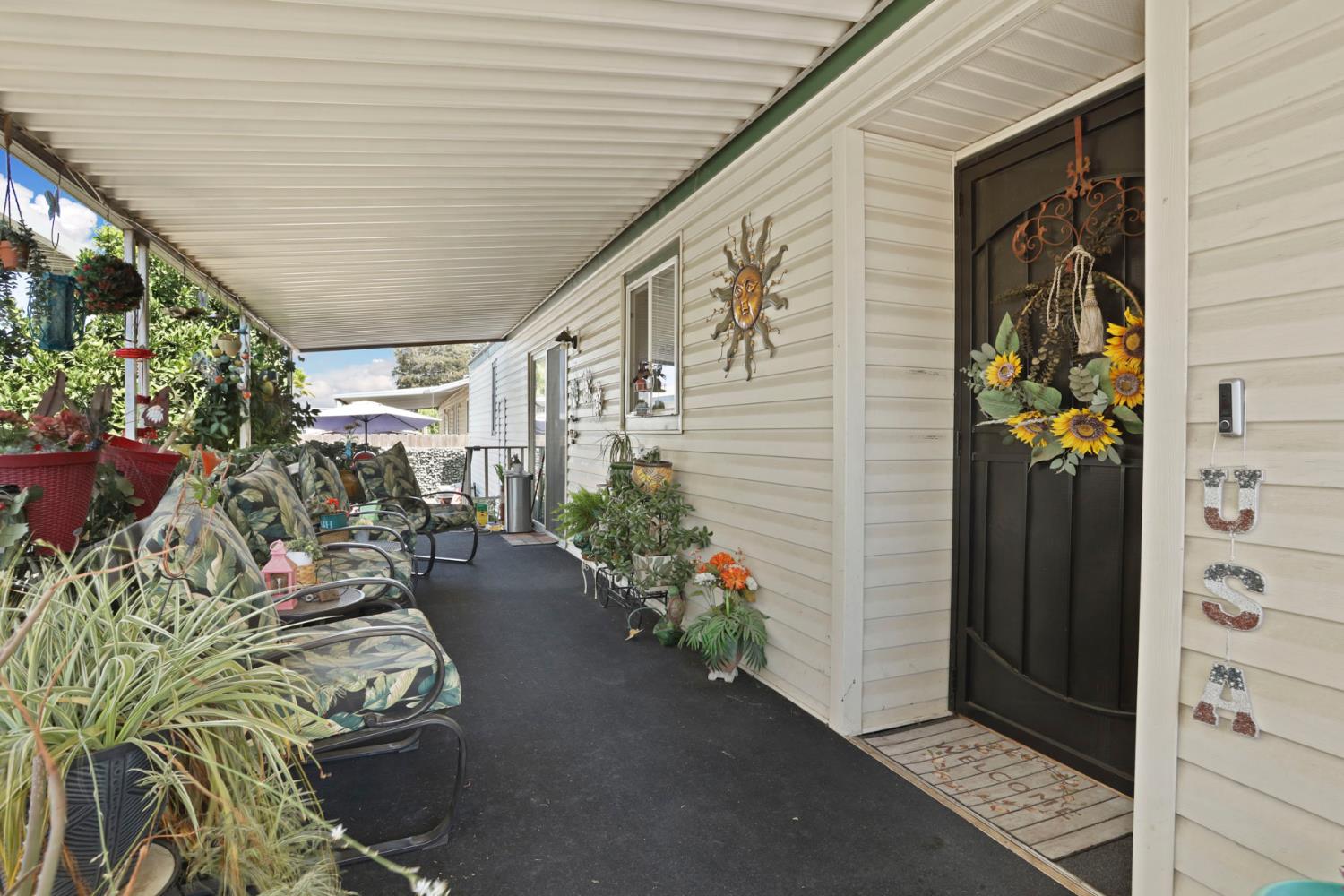 Detail Gallery Image 13 of 31 For 1830 E East Yosemite, Manteca,  CA 95336 - 3 Beds | 2 Baths