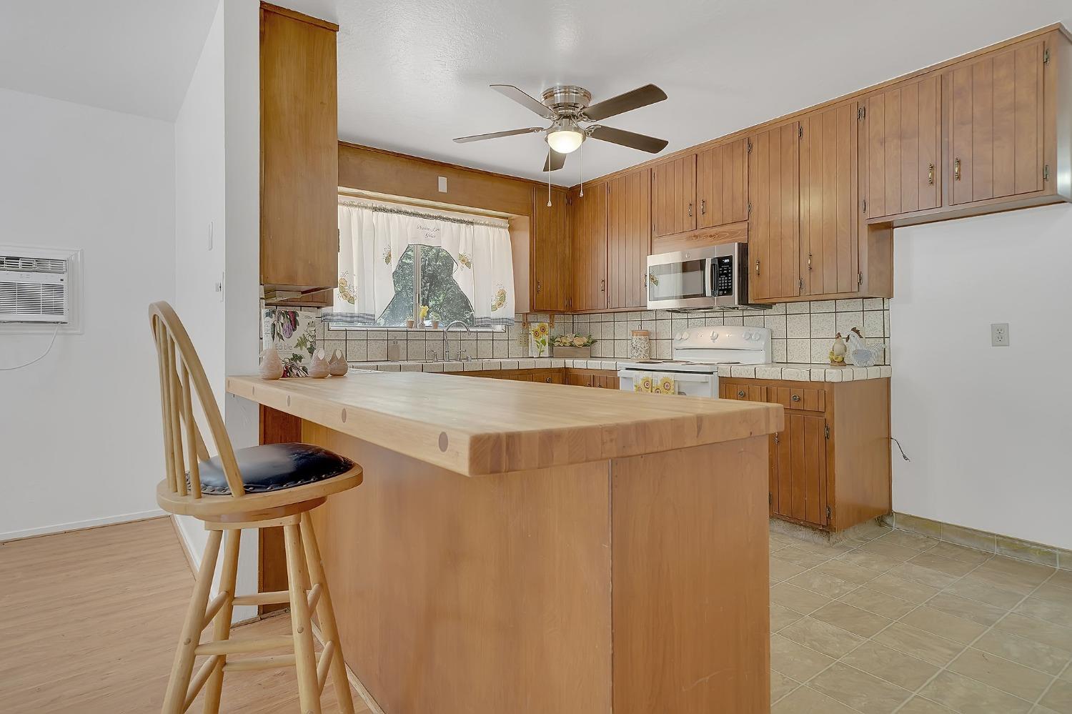 Detail Gallery Image 12 of 72 For 148 Sandy Gulch Ln, West Point,  CA 95255 - 4 Beds | 2 Baths