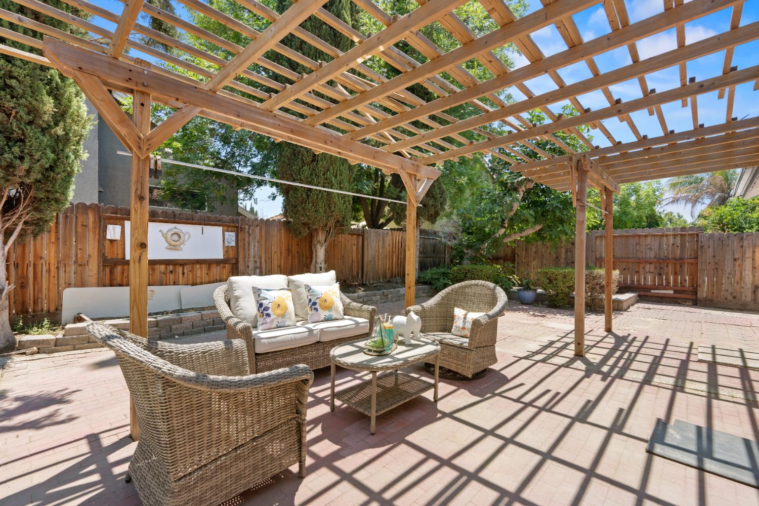 Detail Gallery Image 27 of 42 For 550 Fawn Glen Dr, Tracy,  CA 95376 - 3 Beds | 2 Baths