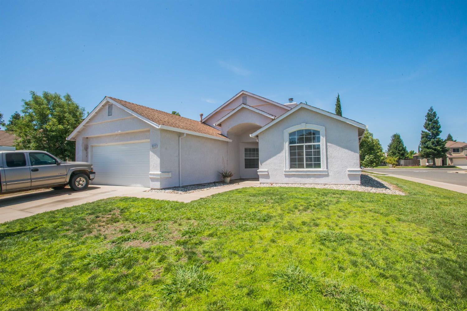 Detail Gallery Image 1 of 47 For 1172 Park Valley Way, Galt,  CA 95632 - 4 Beds | 2 Baths