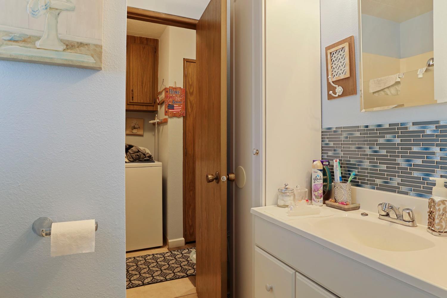 Detail Gallery Image 29 of 31 For 1830 E East Yosemite, Manteca,  CA 95336 - 3 Beds | 2 Baths