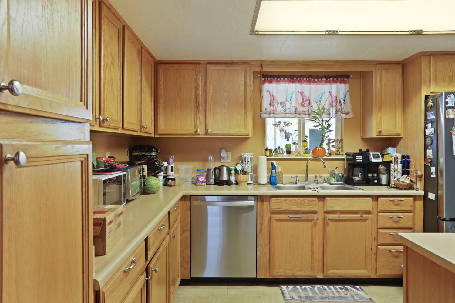 Detail Gallery Image 19 of 31 For 1830 E East Yosemite, Manteca,  CA 95336 - 3 Beds | 2 Baths
