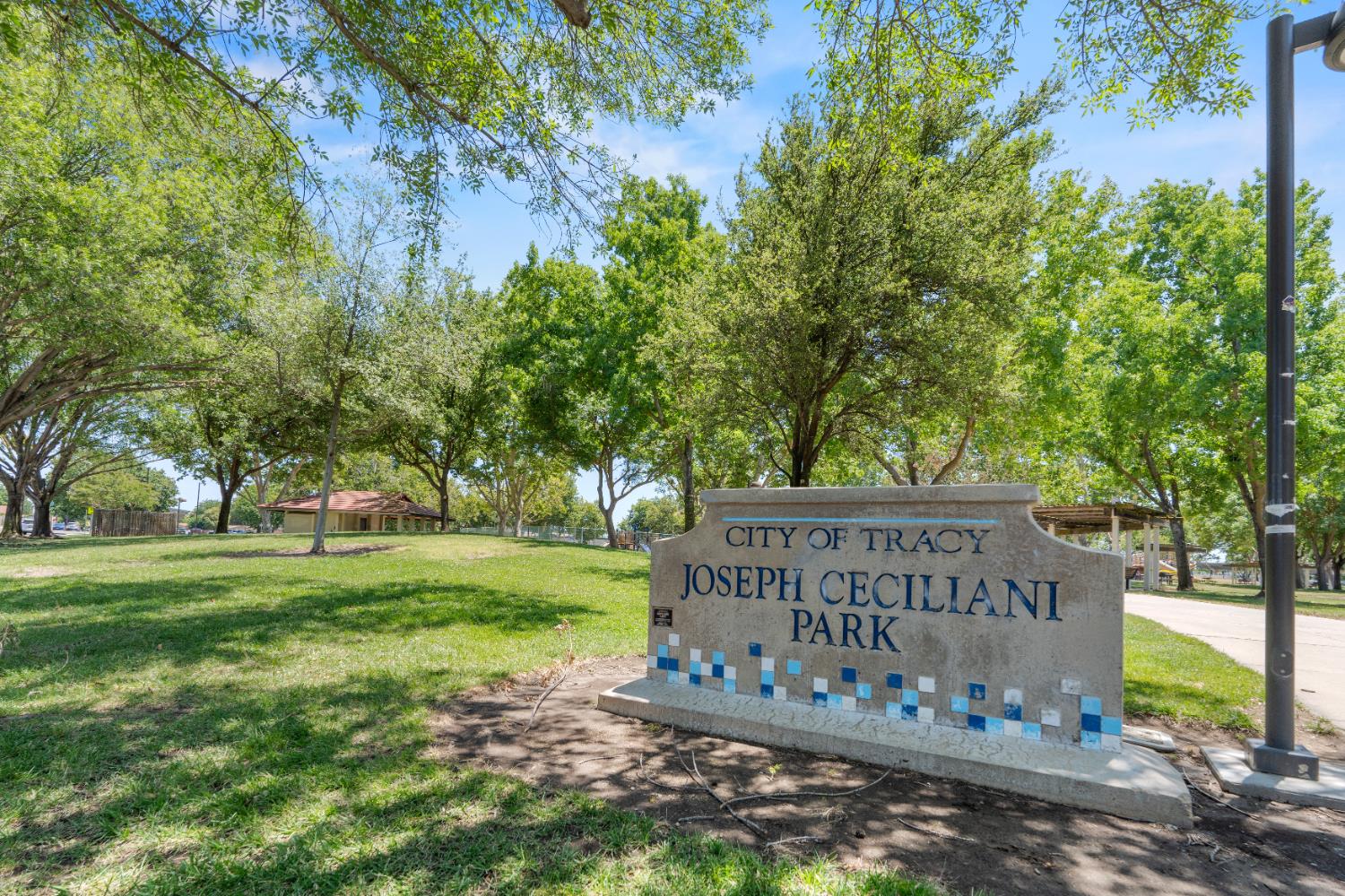 Detail Gallery Image 37 of 42 For 550 Fawn Glen Dr, Tracy,  CA 95376 - 3 Beds | 2 Baths