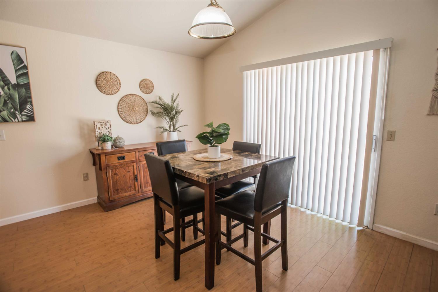 Detail Gallery Image 16 of 47 For 1172 Park Valley Way, Galt,  CA 95632 - 4 Beds | 2 Baths