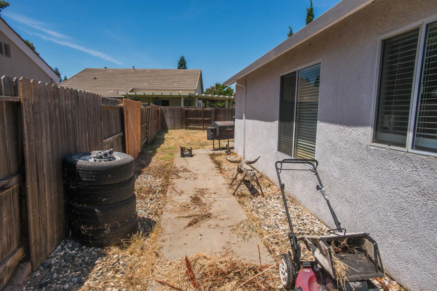 Detail Gallery Image 43 of 47 For 1172 Park Valley Way, Galt,  CA 95632 - 4 Beds | 2 Baths