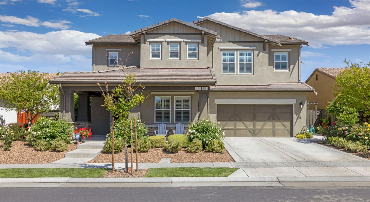 Detail Gallery Image 4 of 70 For 976 S Modena St, Mountain House,  CA 95391 - 6 Beds | 4/1 Baths