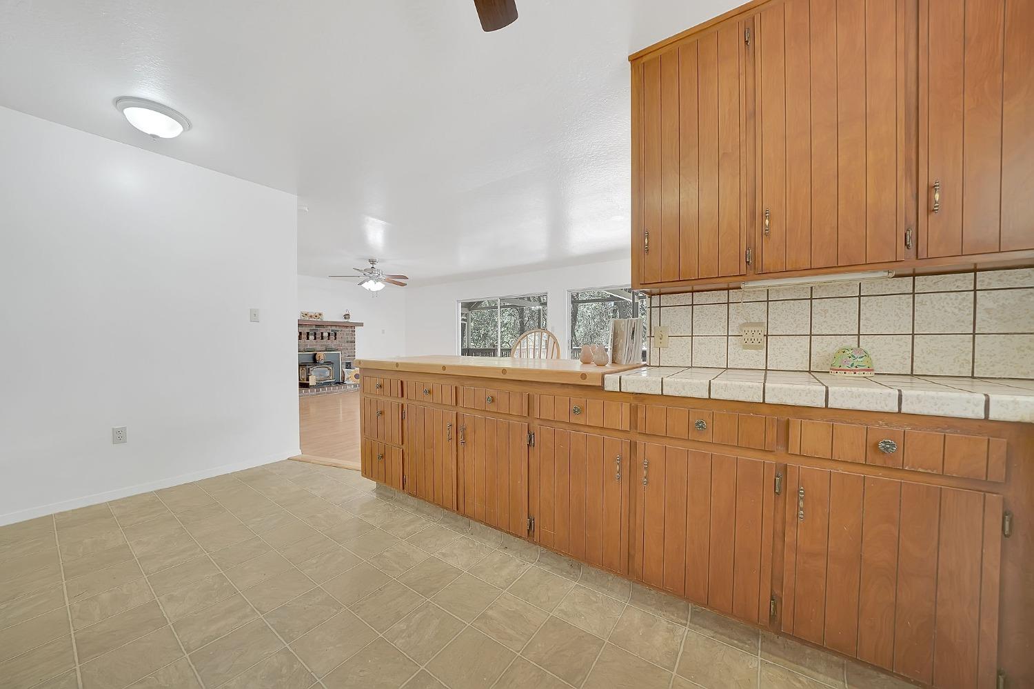 Detail Gallery Image 11 of 72 For 148 Sandy Gulch Ln, West Point,  CA 95255 - 4 Beds | 2 Baths