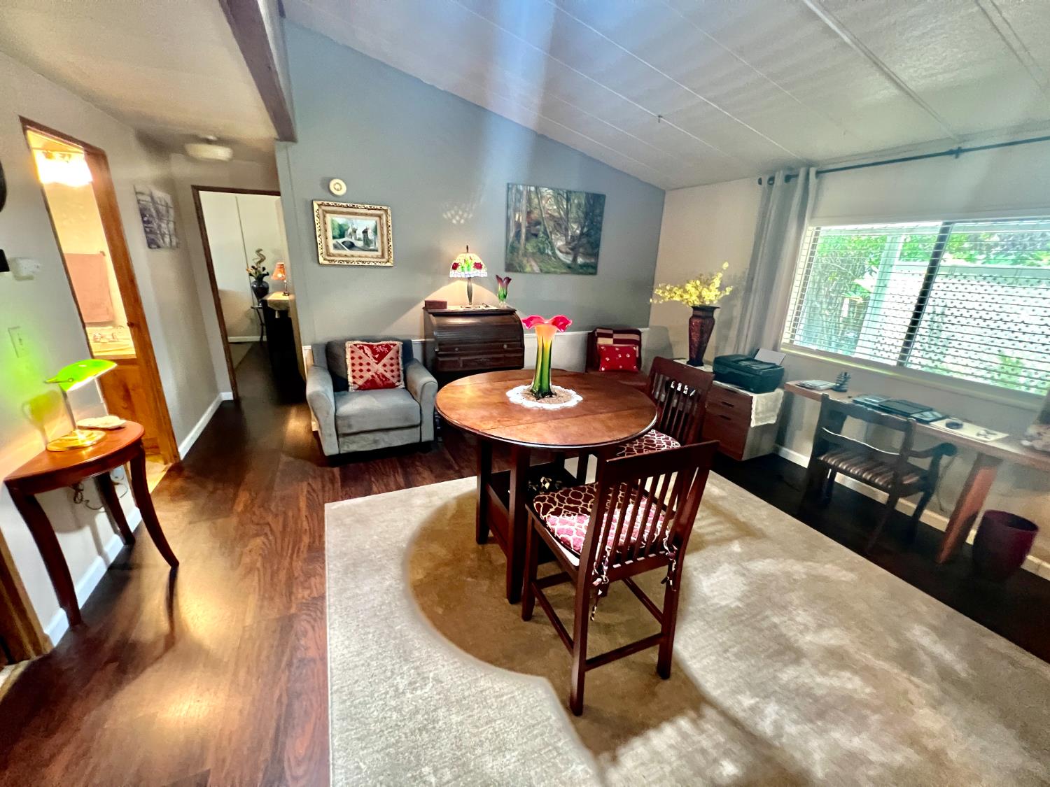 Detail Gallery Image 7 of 25 For 6132 Mame Ct, Citrus Heights,  CA 95621 - 2 Beds | 2 Baths