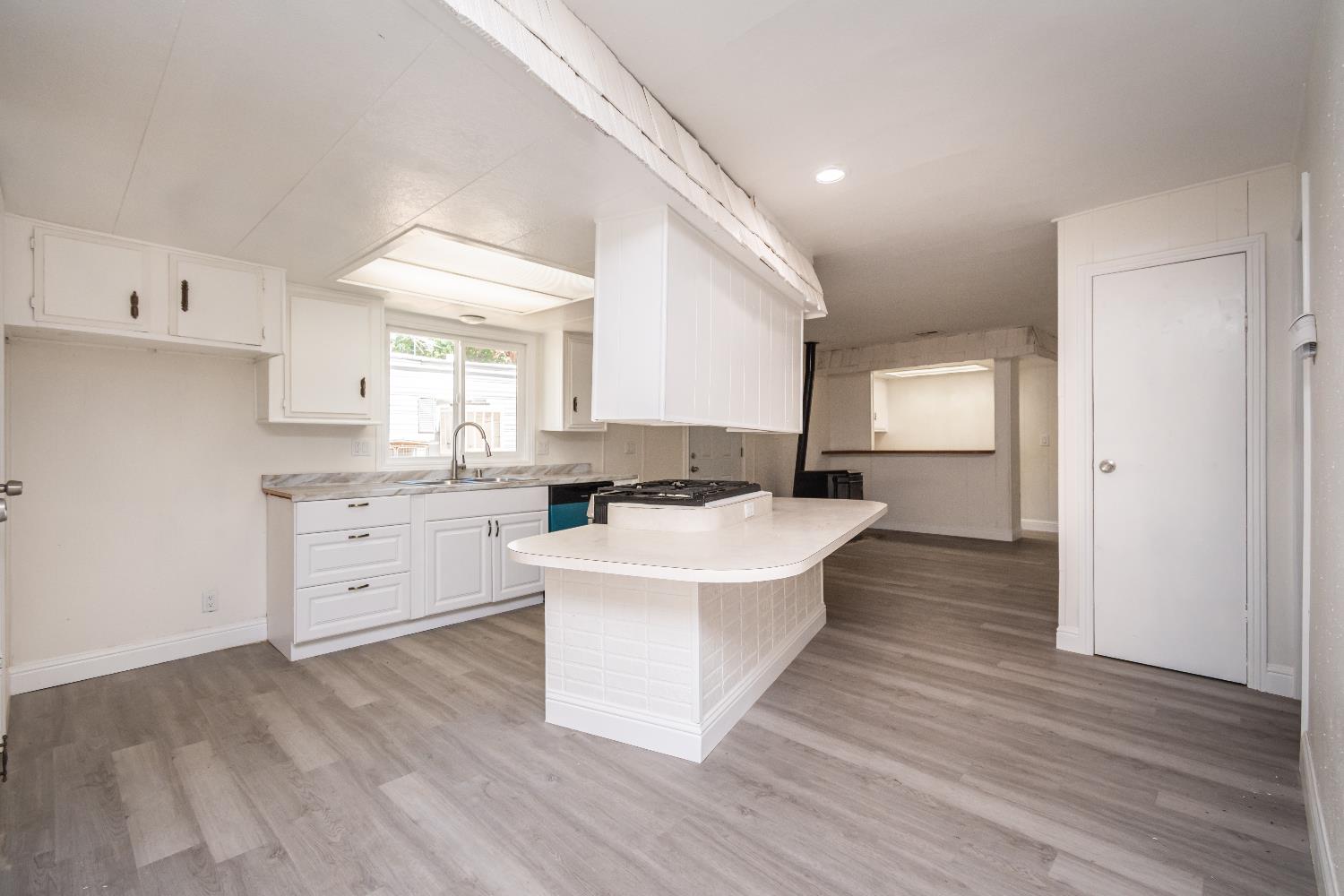 Detail Gallery Image 14 of 41 For 22235 Forest Hill Rd 78, Foresthill,  CA 95631 - 2 Beds | 2 Baths