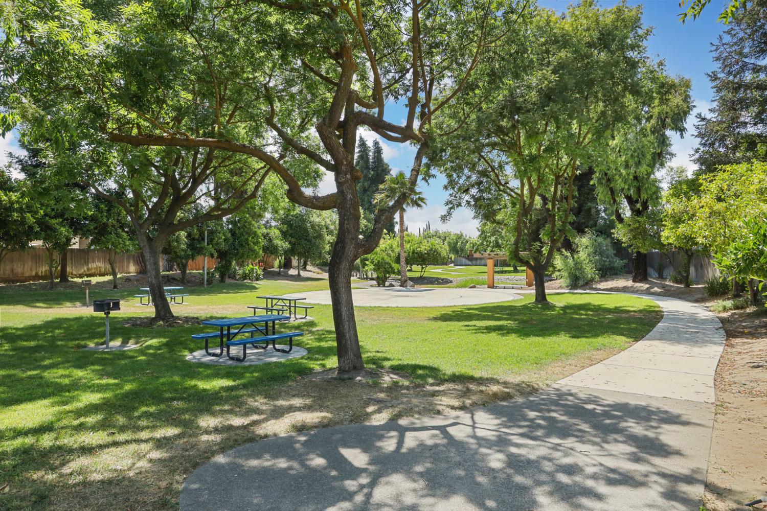 Detail Gallery Image 31 of 31 For 1830 E East Yosemite, Manteca,  CA 95336 - 3 Beds | 2 Baths