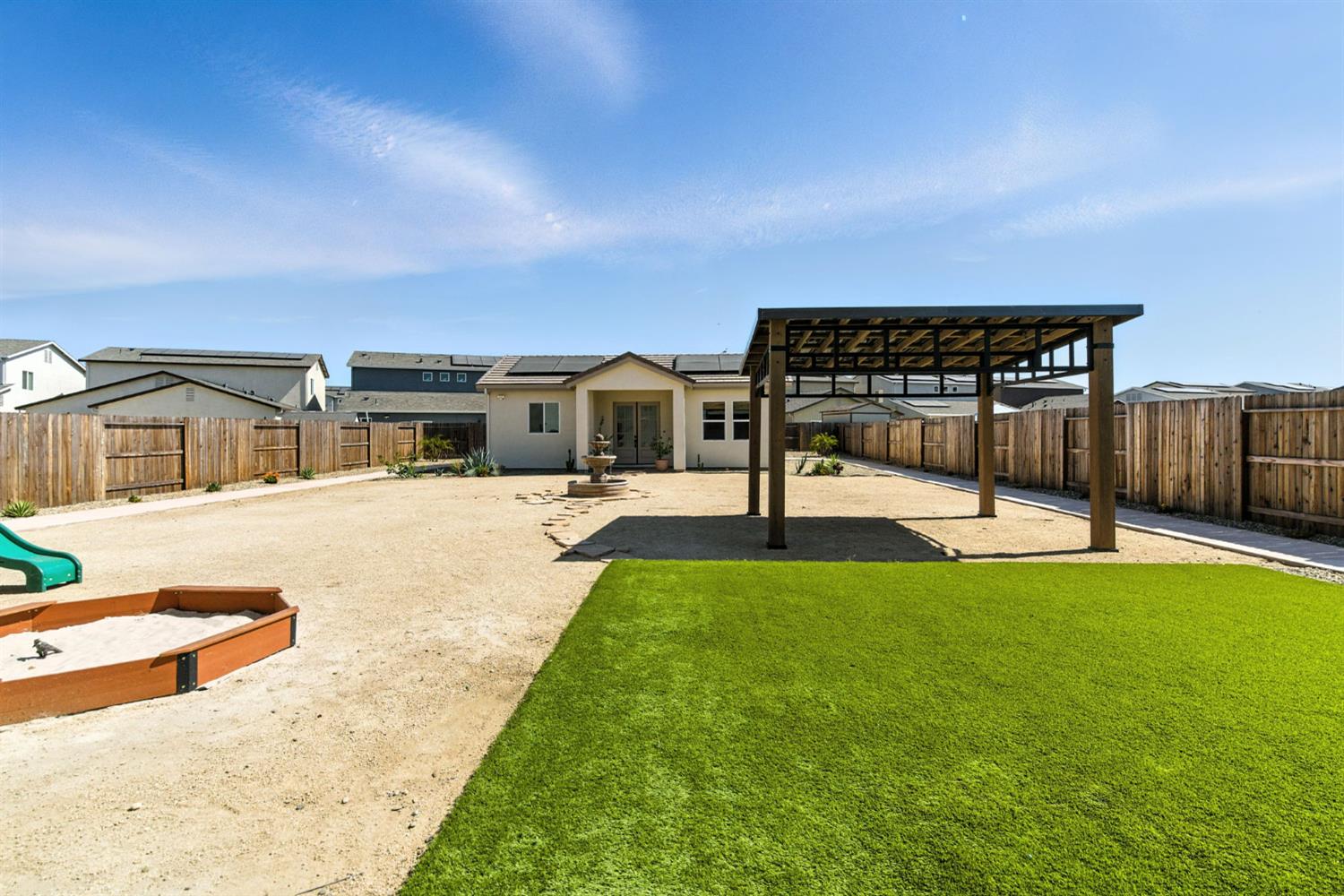 Detail Gallery Image 44 of 73 For 2328 Paramount Ln, Manteca,  CA 95337 - 4 Beds | 3/1 Baths