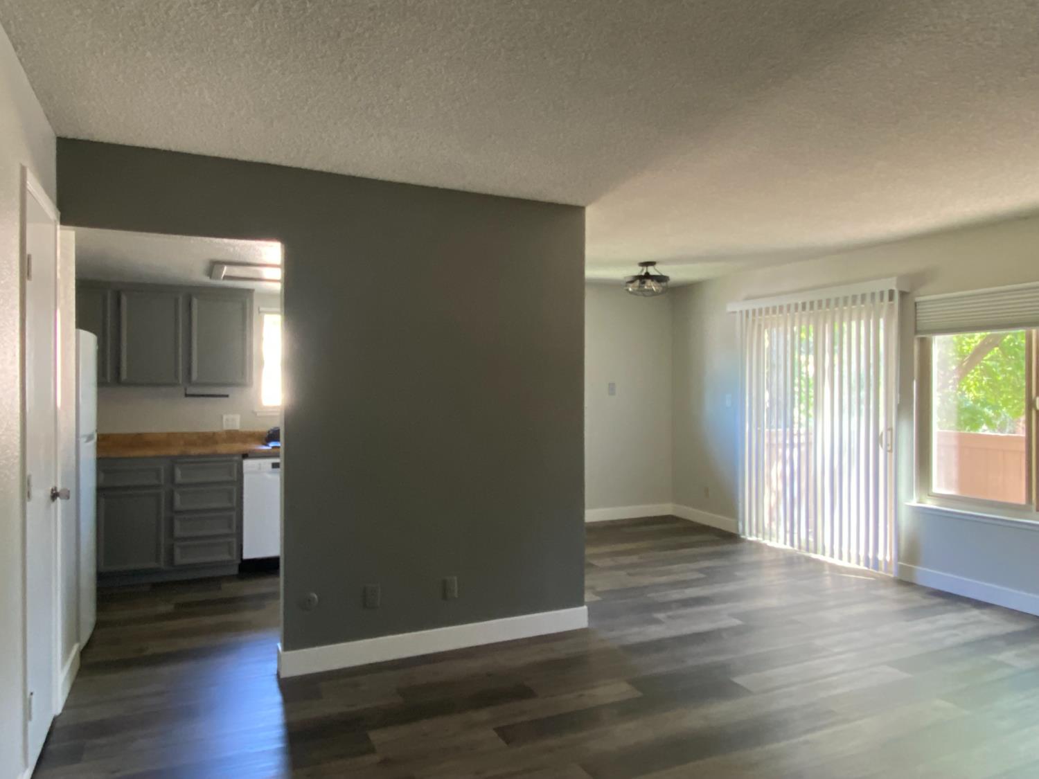 Detail Gallery Image 7 of 24 For 3701 Colonial Dr #92,  Modesto,  CA 95356 - 1 Beds | 1 Baths