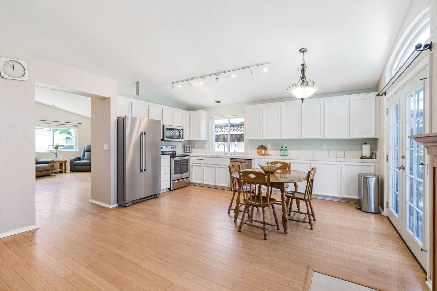 Detail Gallery Image 14 of 38 For 1625 Jasmine Ct, Tracy,  CA 95376 - 4 Beds | 2 Baths