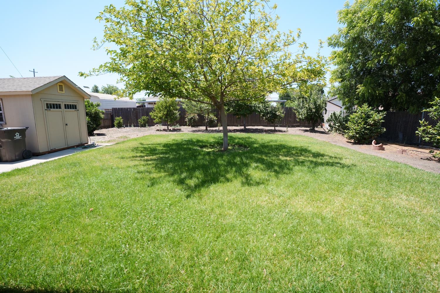 Detail Gallery Image 19 of 35 For 905 S Adelbert Ave, Stockton,  CA 95215 - 2 Beds | 1 Baths