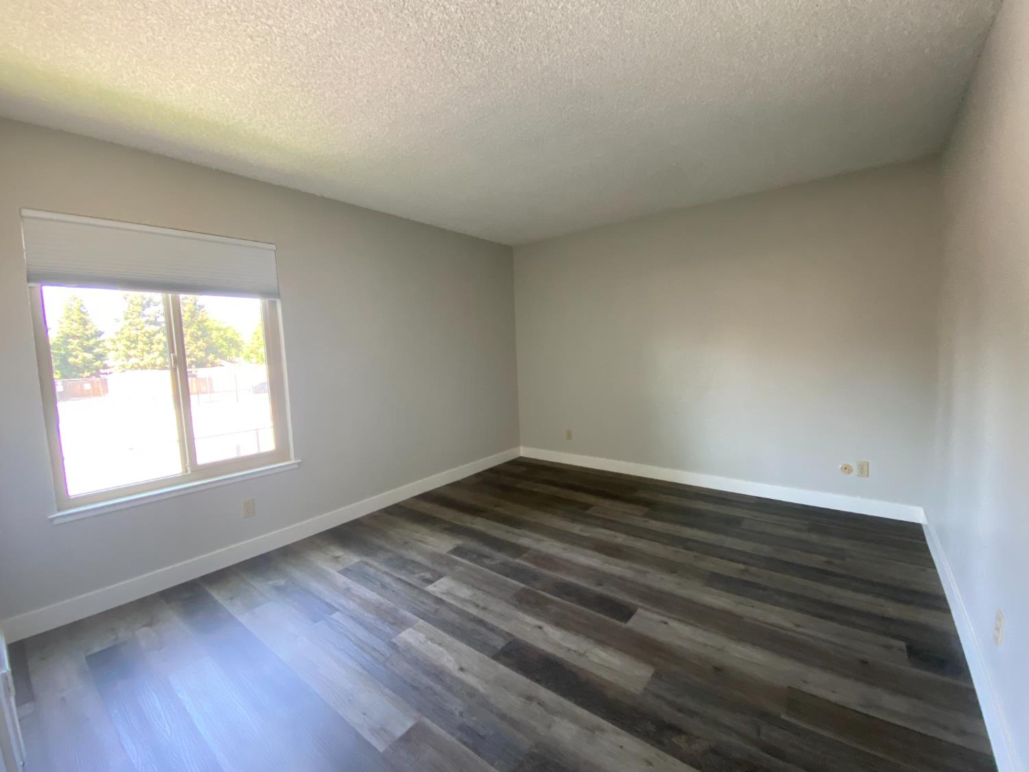 Detail Gallery Image 15 of 24 For 3701 Colonial Dr #92,  Modesto,  CA 95356 - 1 Beds | 1 Baths