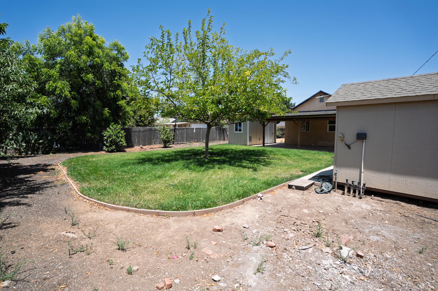 Detail Gallery Image 23 of 35 For 905 S Adelbert Ave, Stockton,  CA 95215 - 2 Beds | 1 Baths